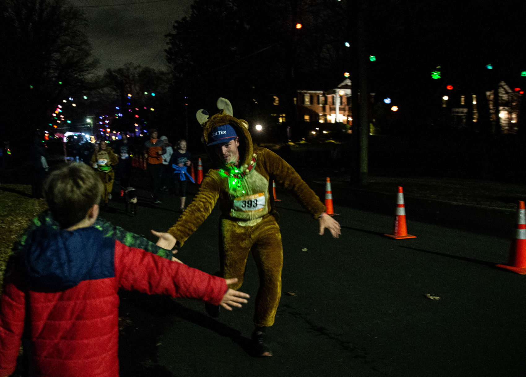 20191215g_nws_runningoftheballs